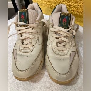 Rare Reebok women’s size 9 ‘Centennial Olympic games’ staff sneakers